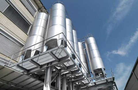 Tankanlage im Aussenbereich für die Lebensmittelindustrie